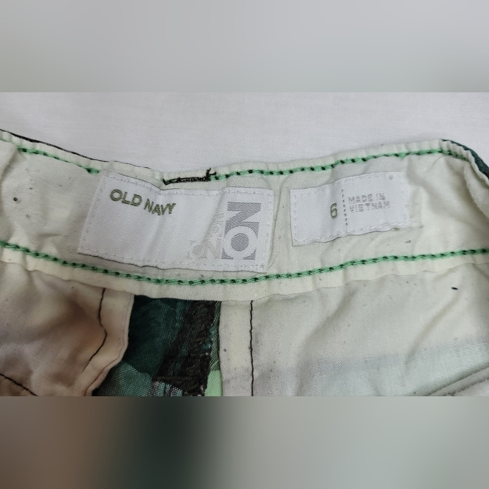 Old Navy Green and White Plaid Little Boy's Dress Shorts Size 6 - Picture 5 of 14
